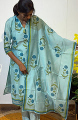 Soft hue blocks- Blue 498B