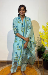 Soft hue blocks- Blue 498B