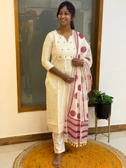 Khadi dots 630C