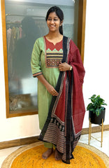 Forest green & brown 562