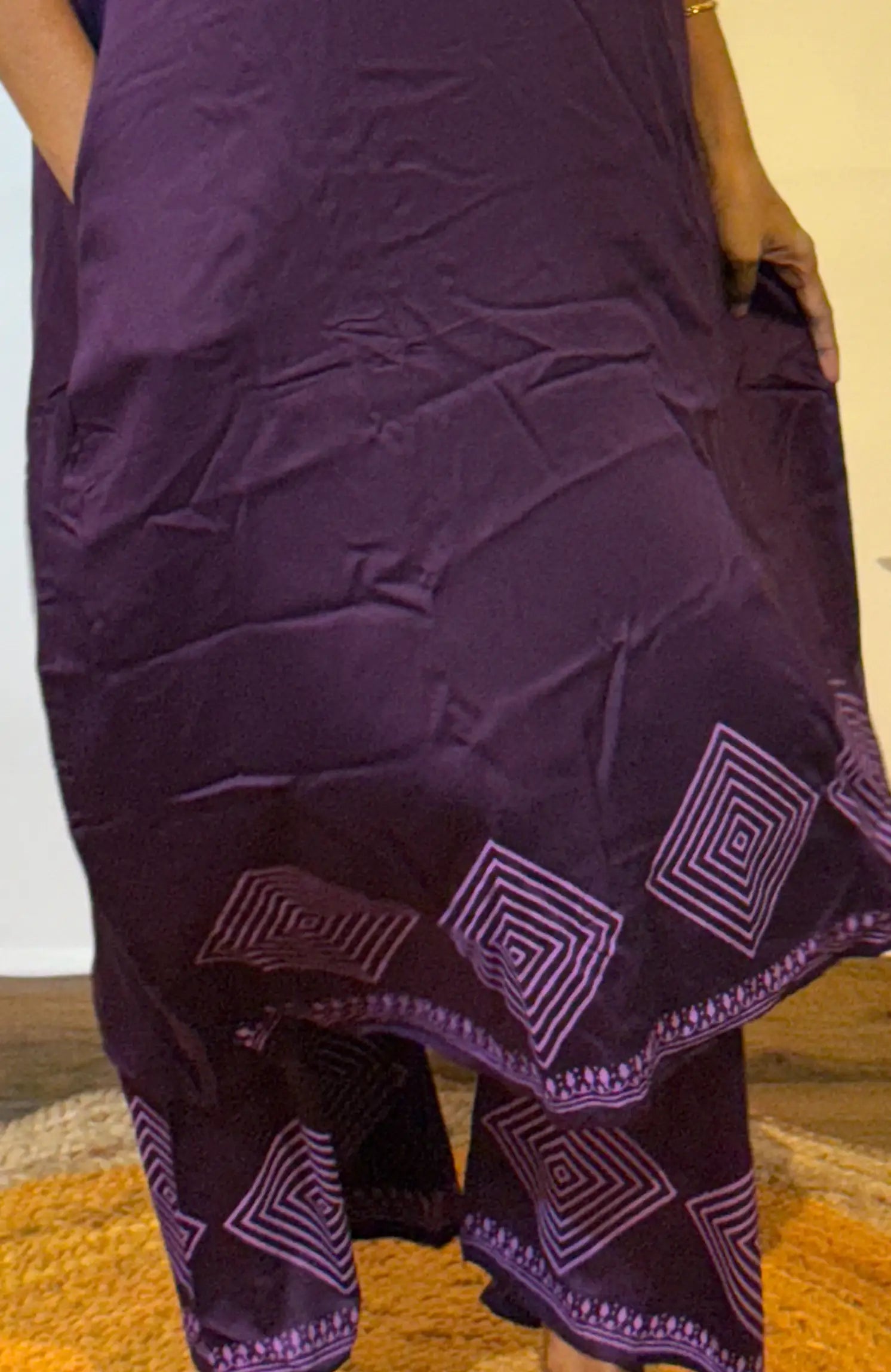 Solid in geometry- Violet 529B