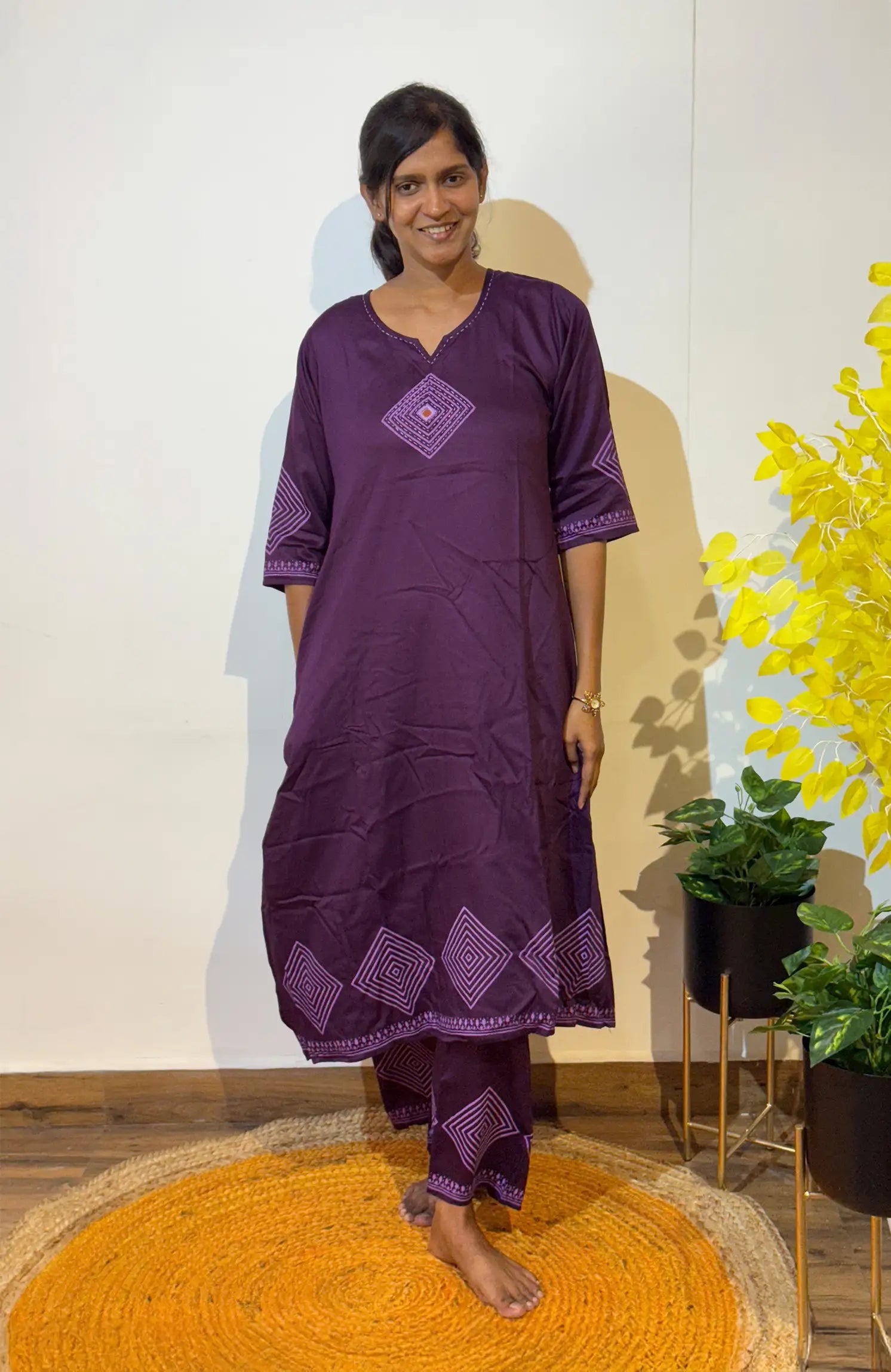 Solid in geometry- Violet 529B