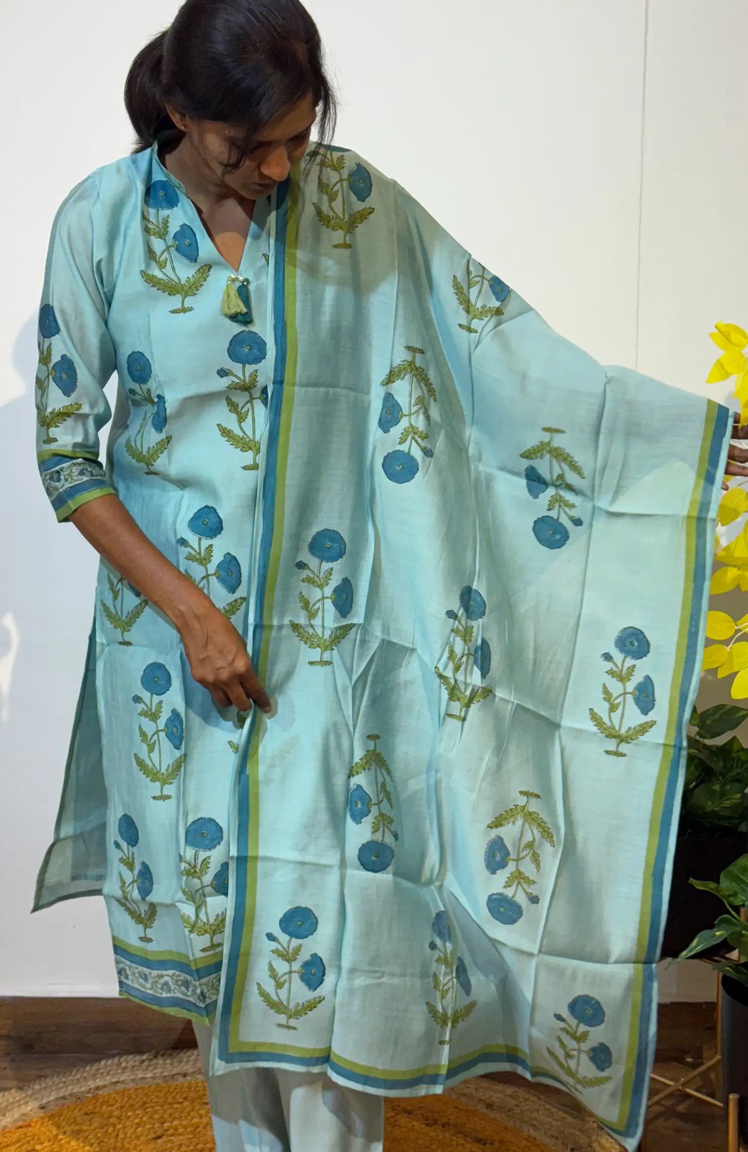 Soft hue blocks- Blue 498B