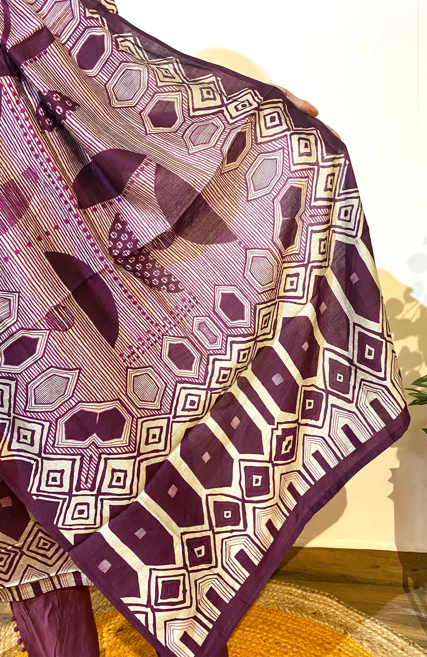 Geometric fantasy- Magenta 505B