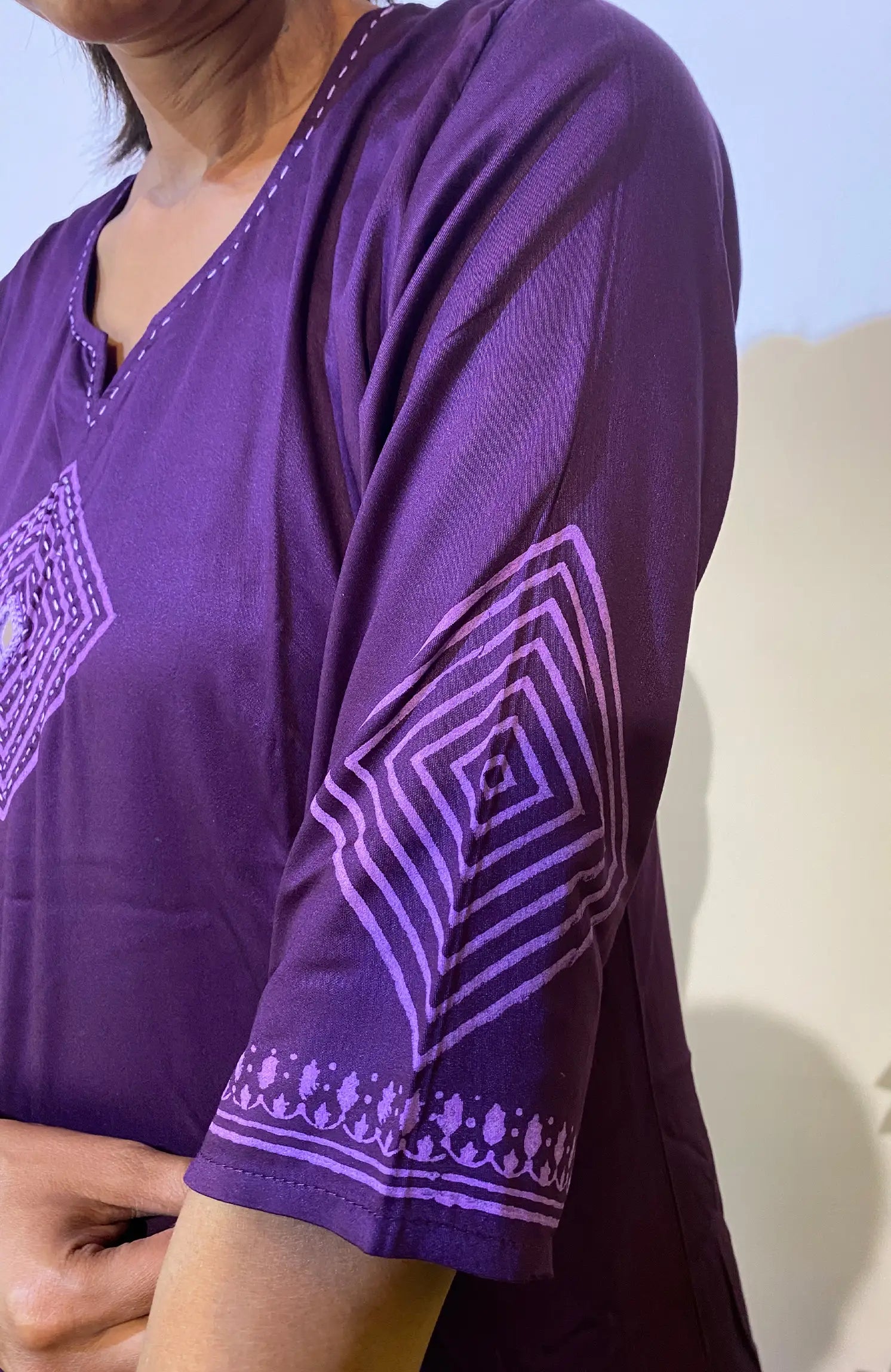 Solid in geometry- Violet 529B