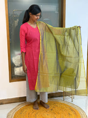 Trivarna crimson OGTC46